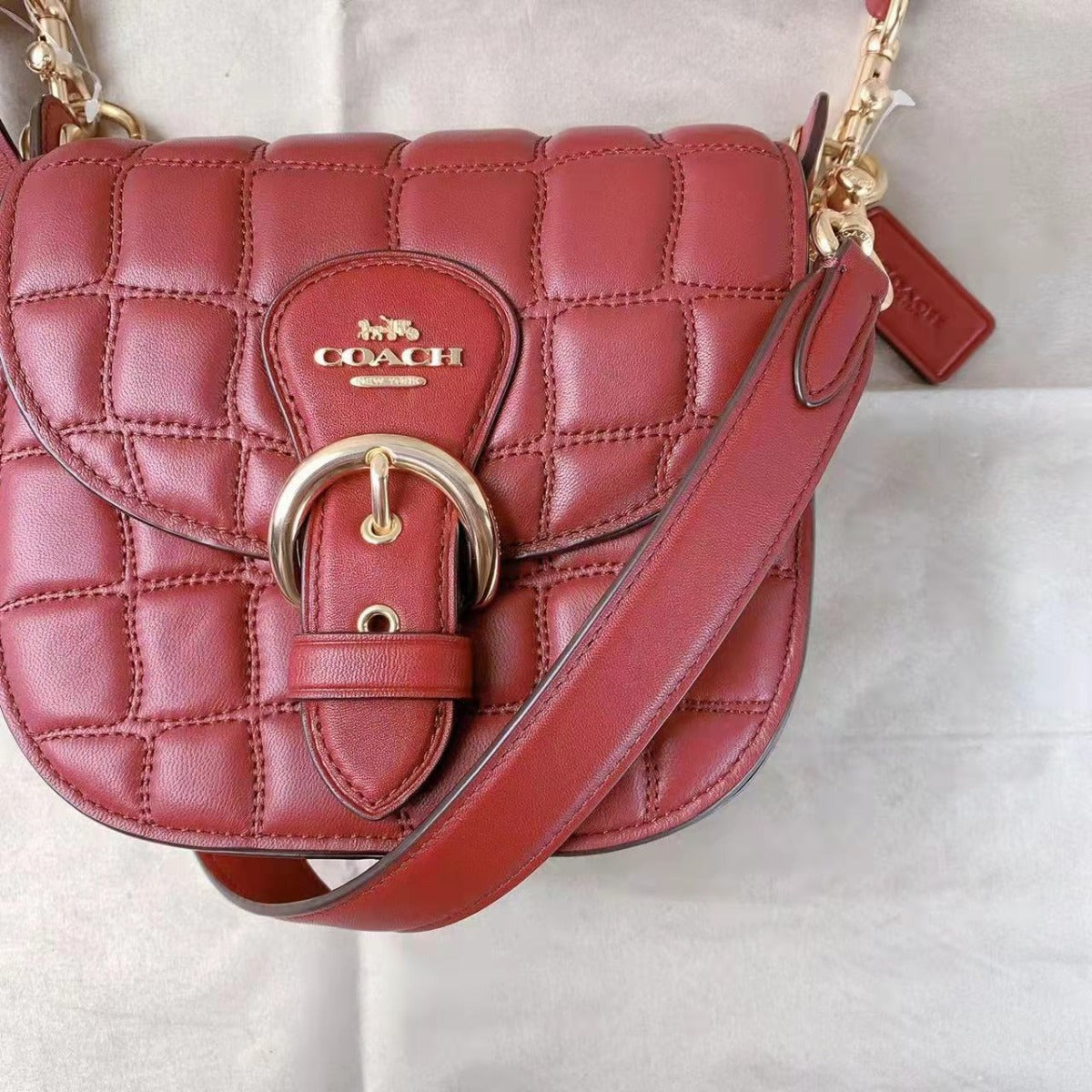 COACH C7838 KLEO ONE SHOULDER CROSSBODY BAG 17 WITH QUILTING GOLD/CHERRY COACH C7838 KLEO ONE SHOULDER CROSSBODY BAG 17 WITH QUILTING GOLD/CHERRY